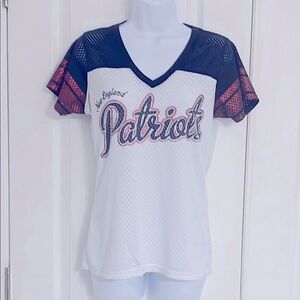 NFL Patriots White and Blue Graphic Jersey
